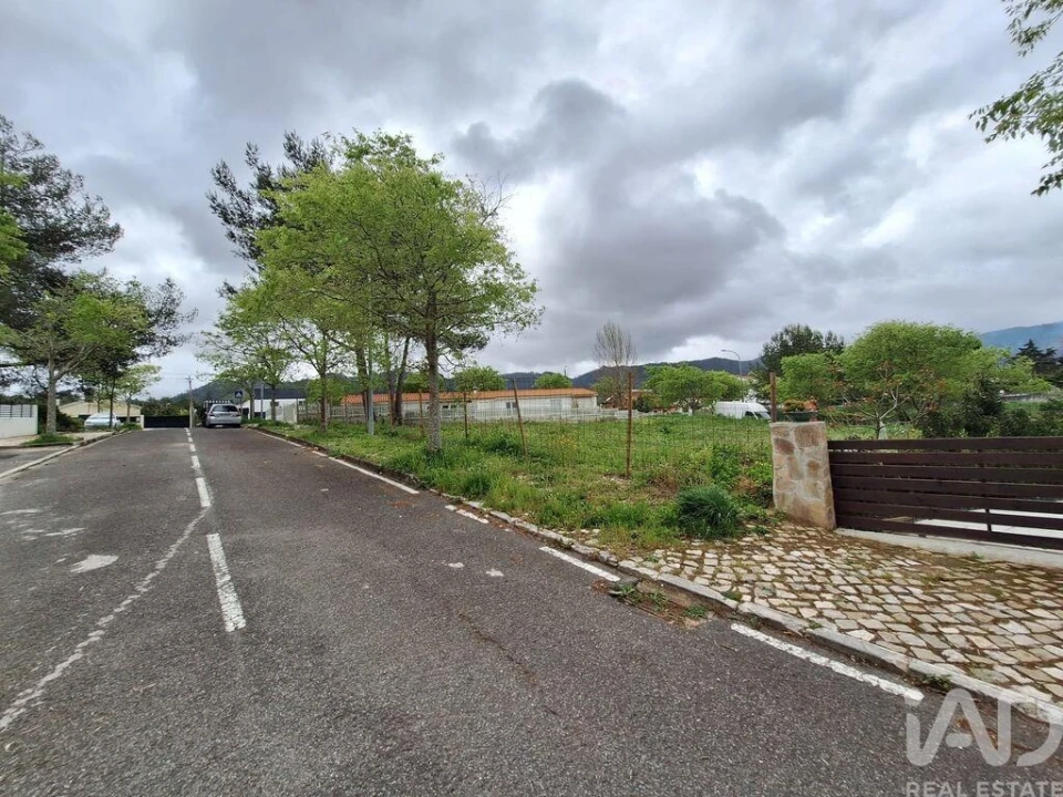 Terreno para Venda em São João das Lampas e Terrugem Foto 2