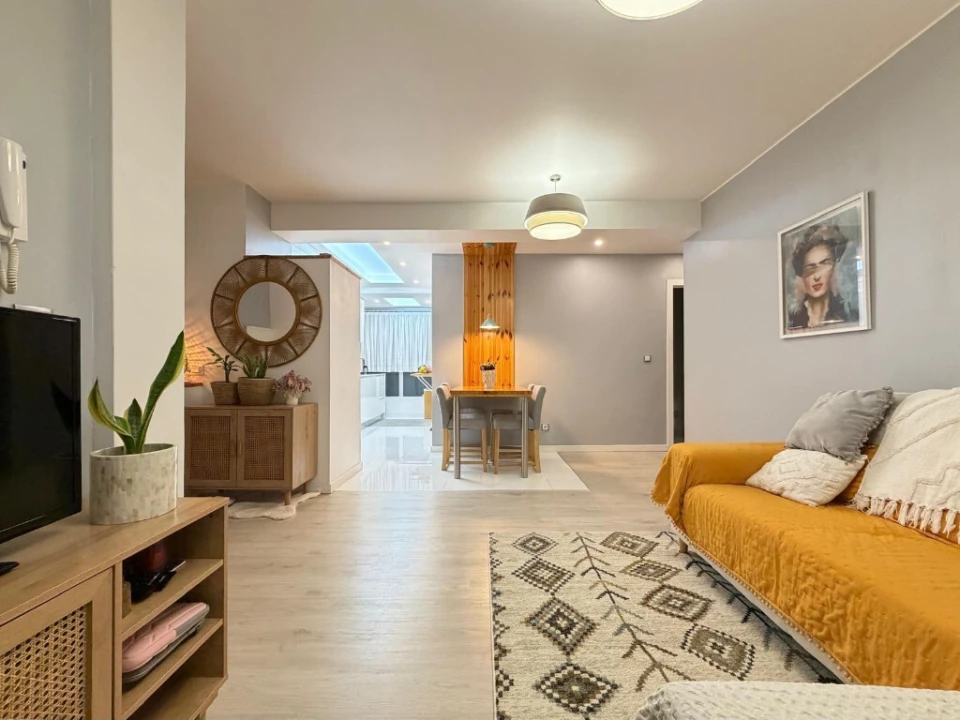 Apartamento T2 para Venda em Santo Antonio dos Olivais Foto 1