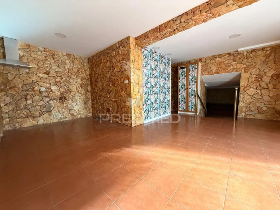 Loja para Arrendamento em Palmela Foto 2