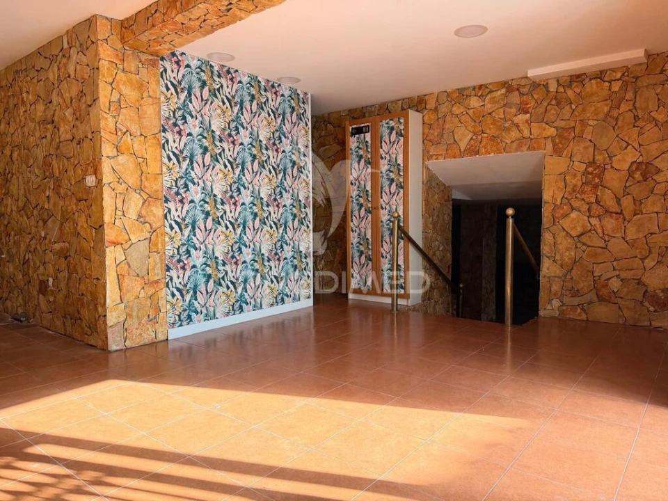 Loja para Arrendamento em Palmela Foto 12