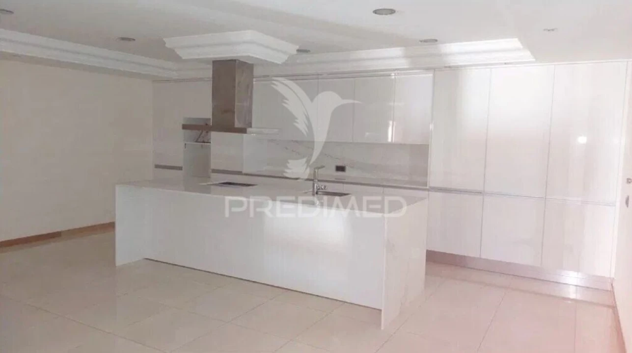 Moradia T7 para Venda em Bidoeira de Cima Foto 10