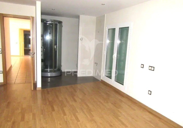 Moradia T7 para Venda em Bidoeira de Cima Foto 18