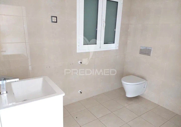 Moradia T7 para Venda em Bidoeira de Cima Foto 19