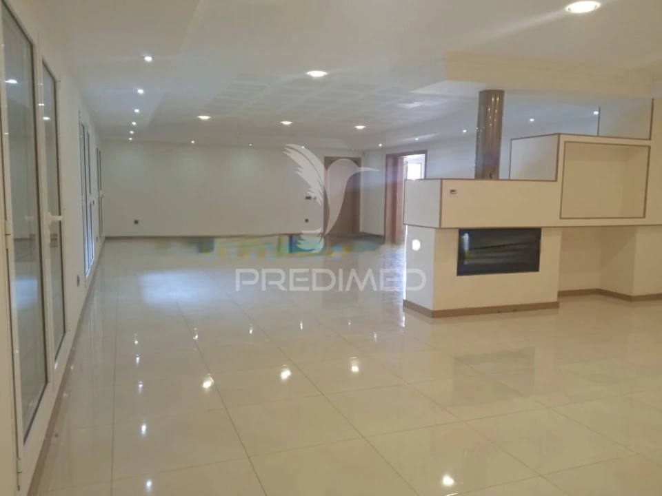 Moradia T7 para Venda em Bidoeira de Cima Foto 7