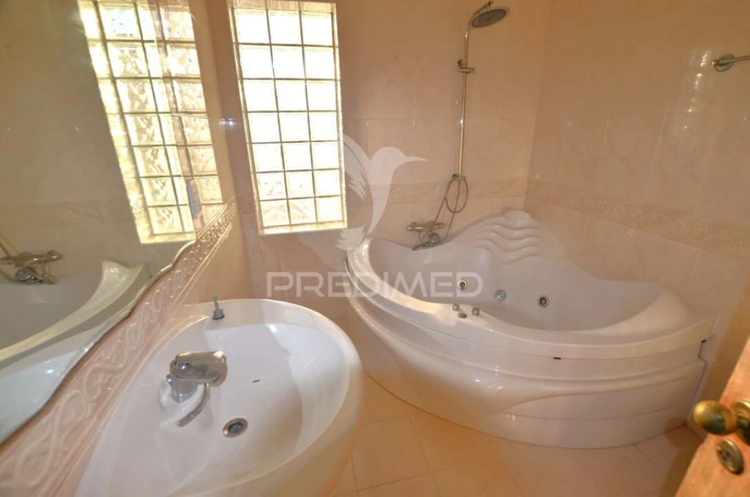 Apartamento T3 para Venda em Albufeira e Olhos de Água Foto 16