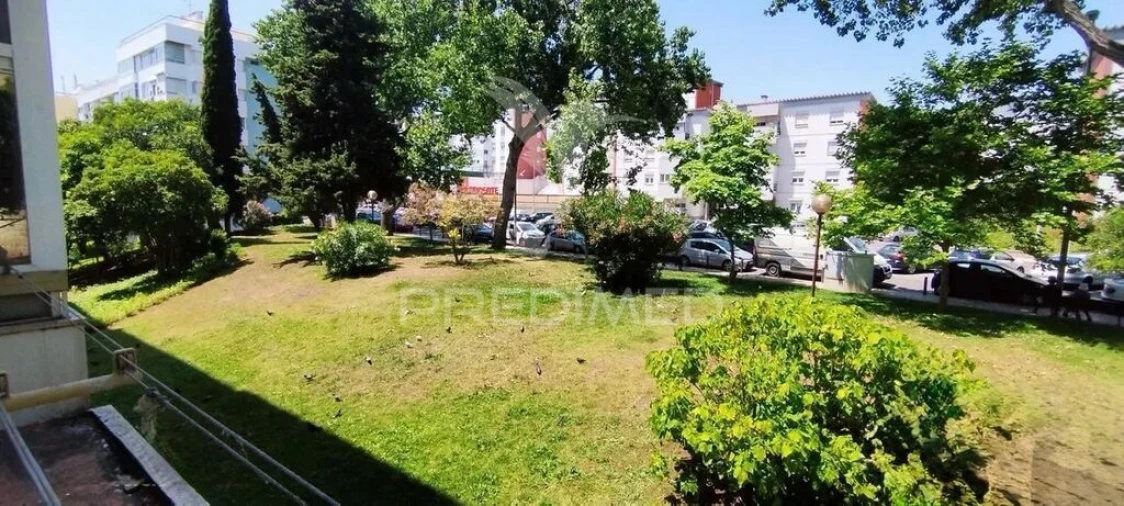 Apartamento T2 para Venda em Oeiras e São Julião da Barra, Paço de Arcos e Caxias Foto 12