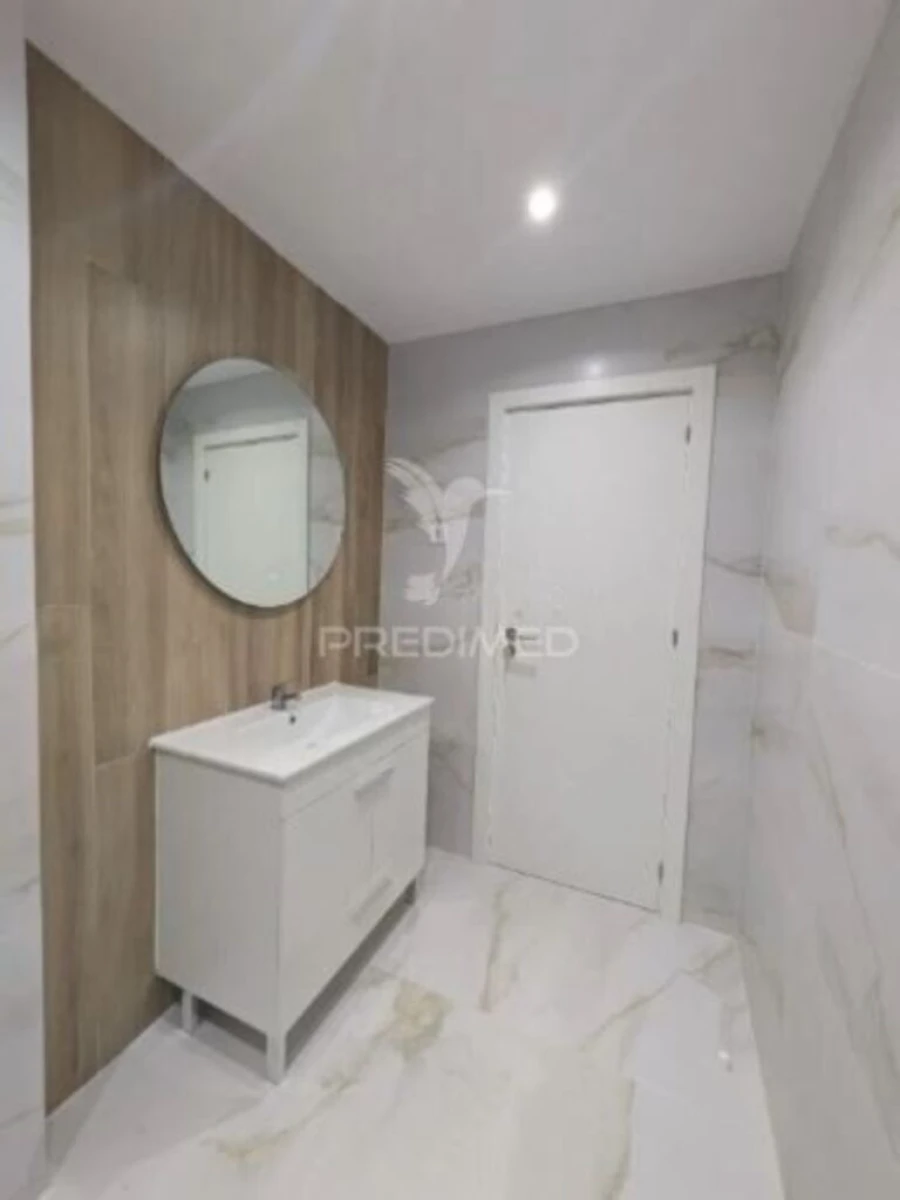 Apartamento T1 para Venda em Porto Salvo Foto 7