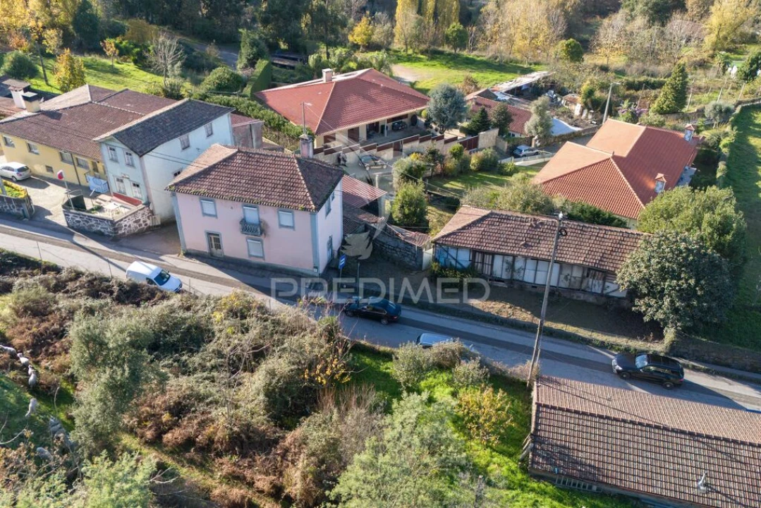 Moradia T4 para Venda em Adaufe Foto 5