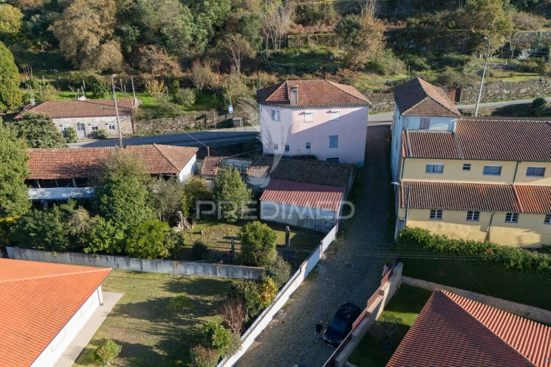 Moradia T4 para Venda em Adaufe Foto 8