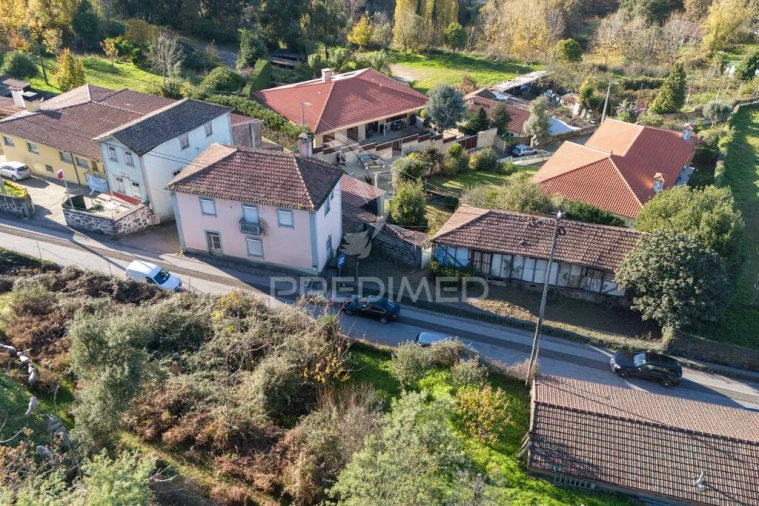 Moradia T4 para Venda em Adaufe Foto 5