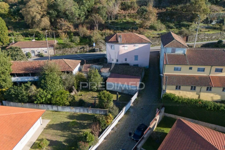 Moradia T4 para Venda em Adaufe Foto 8