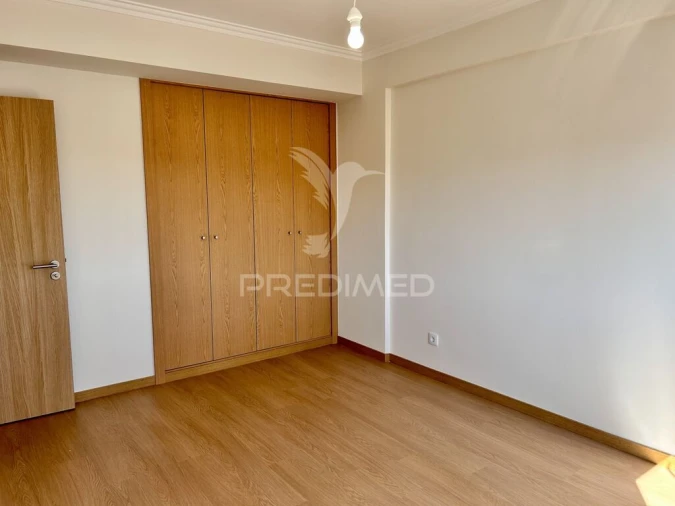 Apartamento T4 para Venda em Barcarena Foto 15