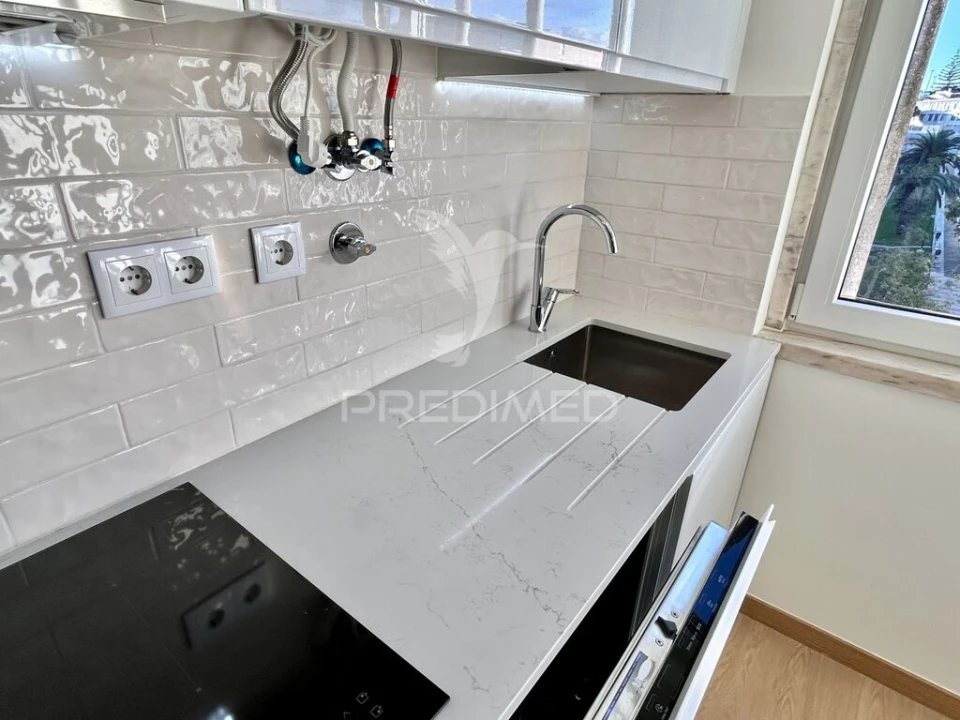 Apartamento T4 para Venda em Barcarena Foto 7