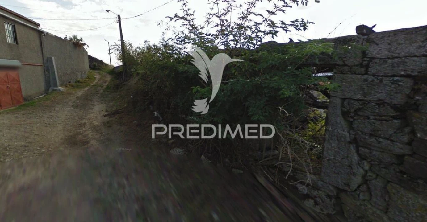 Terreno para Venda em Chã Foto 1