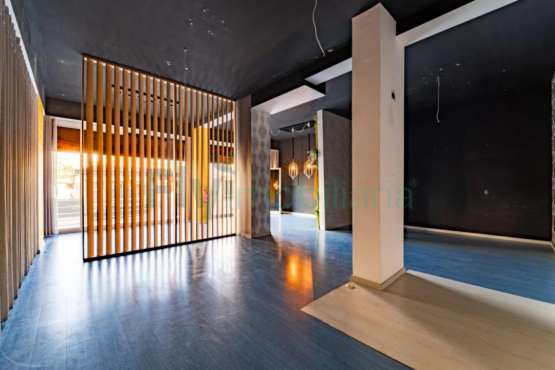 Loja para Venda em Caldas de Vizela (São Miguel e São João) Foto 21