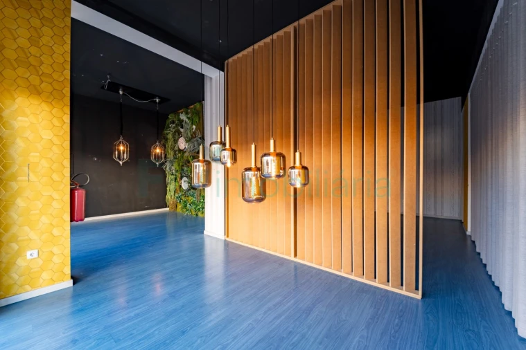 Loja para Arrendamento em Caldas de Vizela (São Miguel e São João) Foto 13