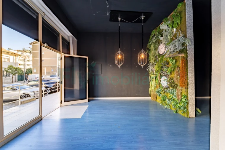 Loja para Arrendamento em Caldas de Vizela (São Miguel e São João) Foto 11