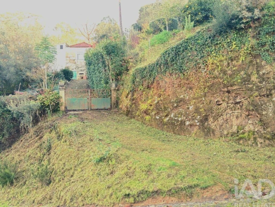 Moradia T2 para Venda em Geraz do Lima (Santa Maria, Santa Leocádia, Moreira), Deão Foto 1