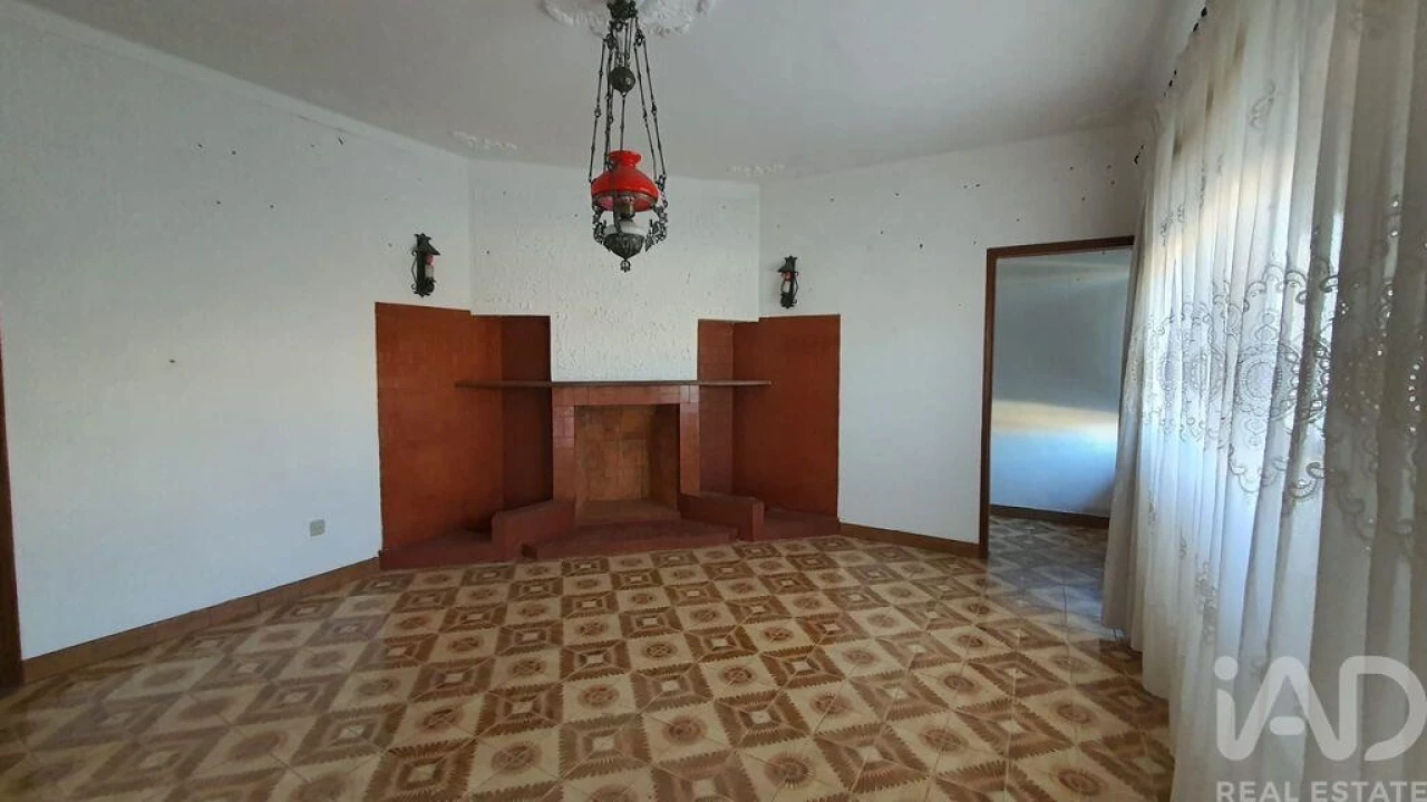 Moradia T6 para Venda em Espírito Santo, Nossa Senhora da Graça e São Simão Foto 6