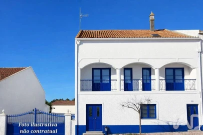 Moradia T6 para Venda em Espírito Santo, Nossa Senhora da Graça e São Simão