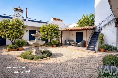 Moradia T6 para Venda em Espírito Santo, Nossa Senhora da Graça e São Simão