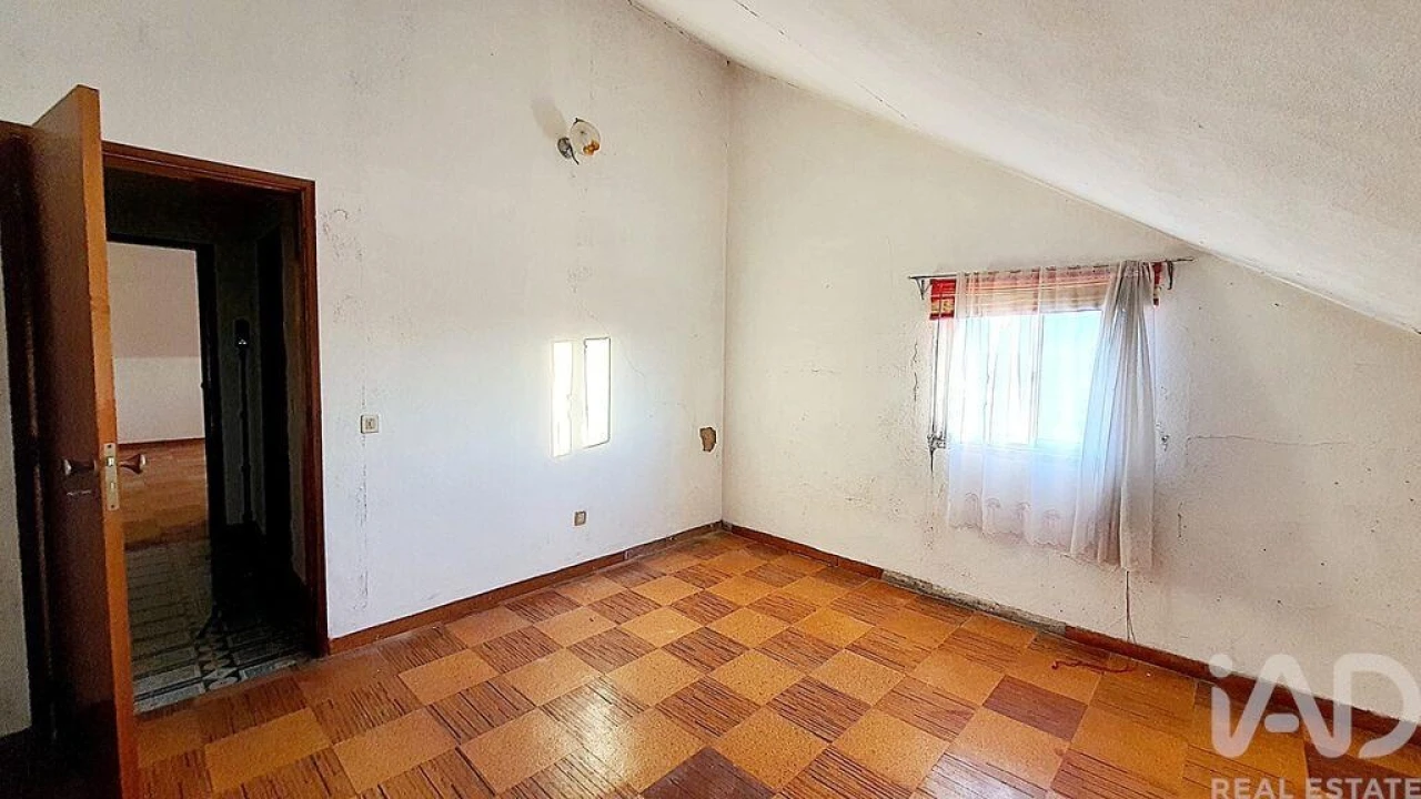 Moradia T6 para Venda em Espírito Santo, Nossa Senhora da Graça e São Simão Foto 13