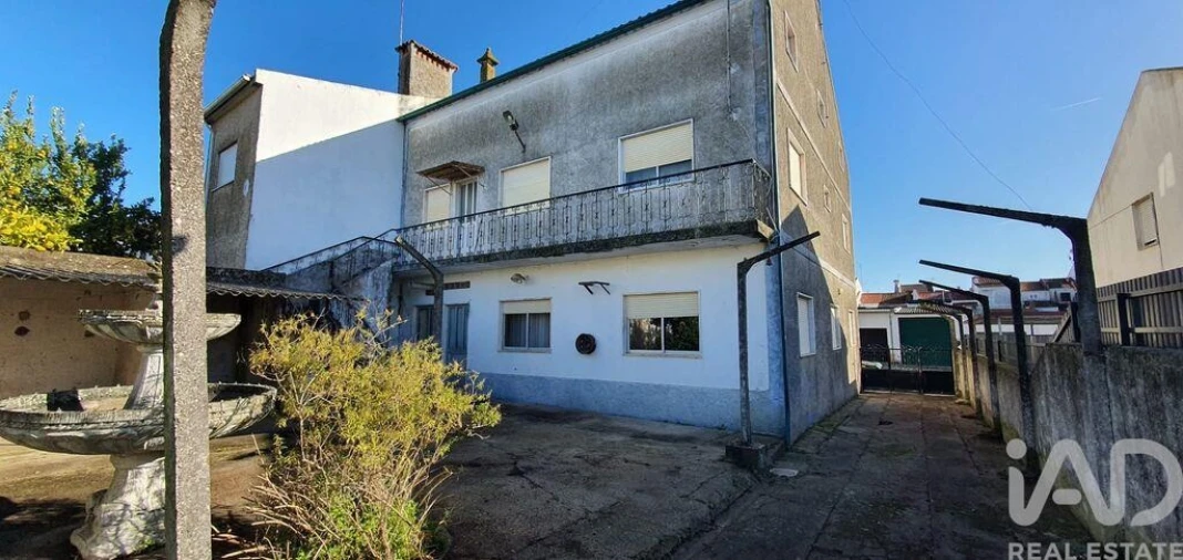 Moradia T6 para Venda em Espírito Santo, Nossa Senhora da Graça e São Simão Foto 17