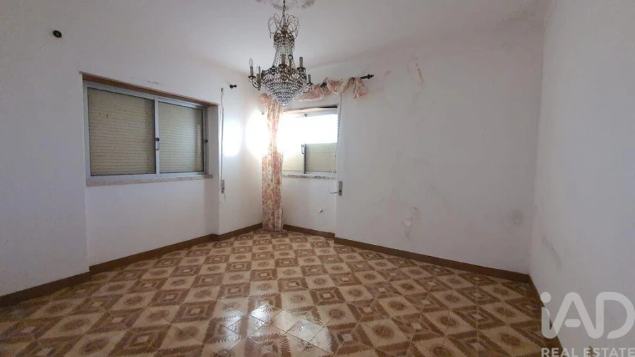 Moradia T6 para Venda em Espírito Santo, Nossa Senhora da Graça e São Simão Foto 8