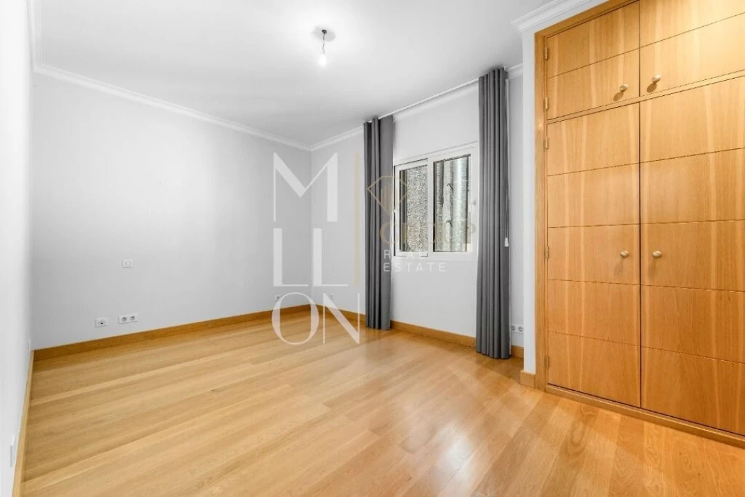 Moradia T4 para Venda em Camara de Lobos Foto 40