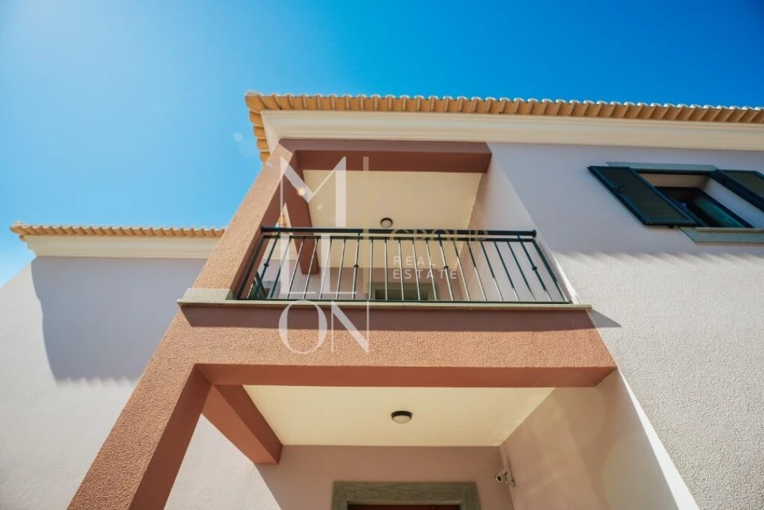 Moradia T4 para Venda em Camara de Lobos Foto 54