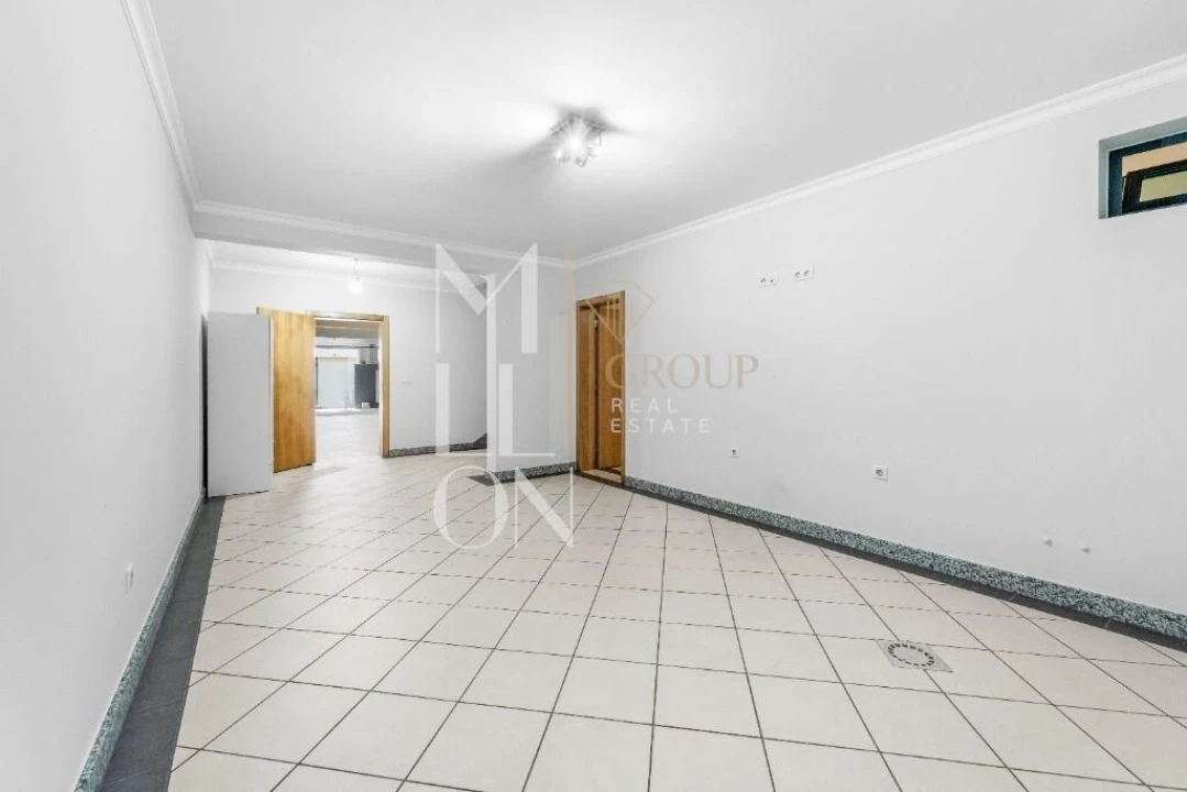 Moradia T4 para Venda em Camara de Lobos Foto 63