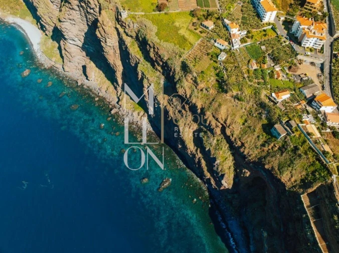 Moradia T4 para Venda em Camara de Lobos Foto 37