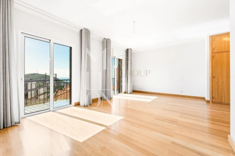 Moradia T4 para Venda em Camara de Lobos Foto 46