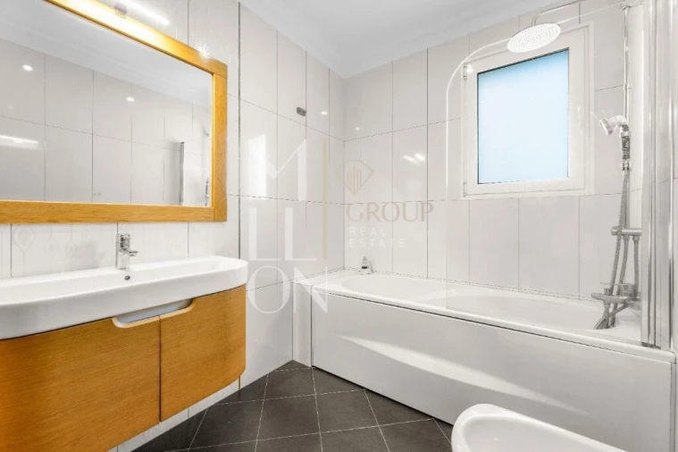 Moradia T4 para Venda em Camara de Lobos Foto 47