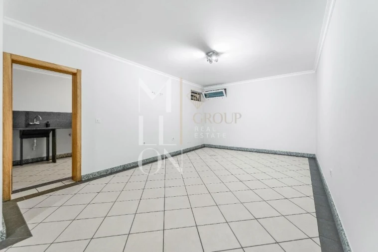 Moradia T4 para Venda em Camara de Lobos Foto 60