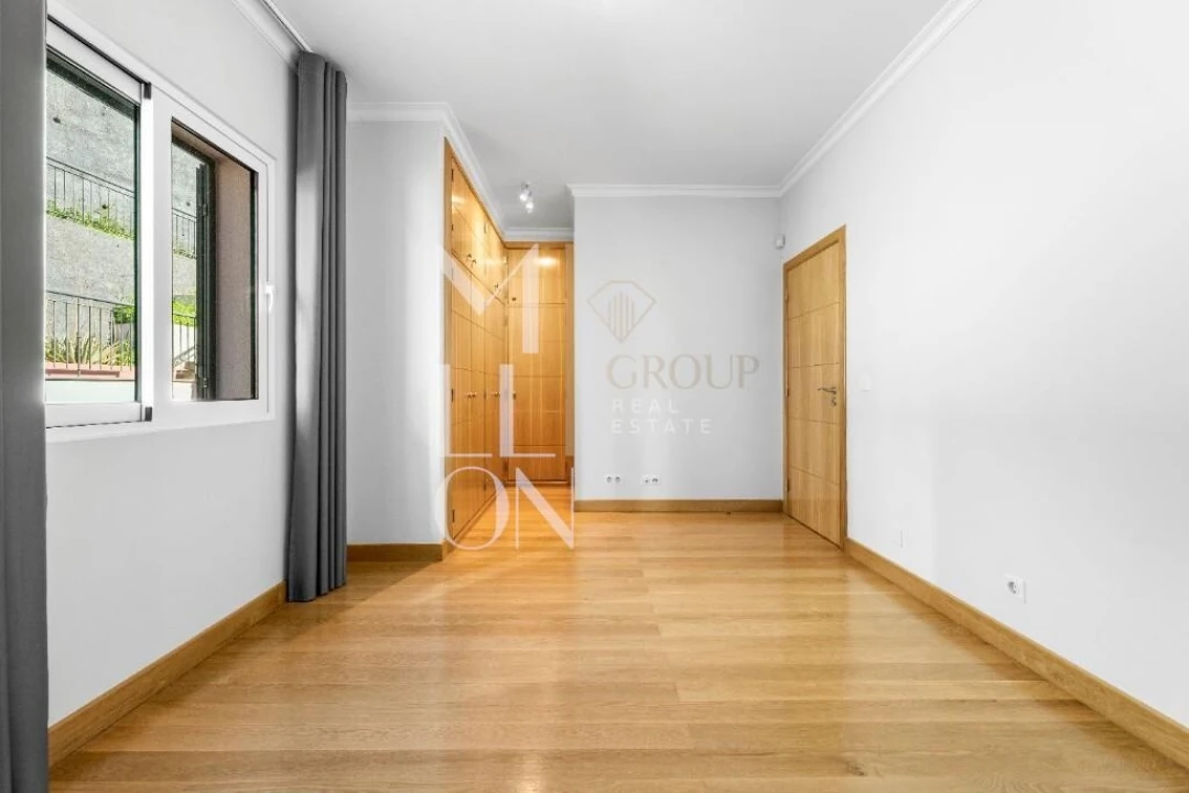 Moradia T4 para Venda em Camara de Lobos Foto 41