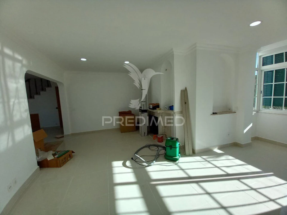Moradia T6 para Venda em Carcavelos e Parede Foto 6