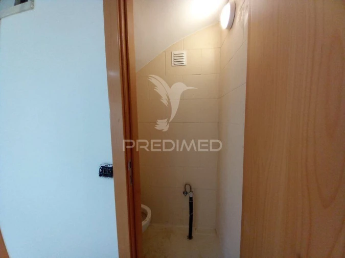 Moradia T6 para Venda em Carcavelos e Parede Foto 18