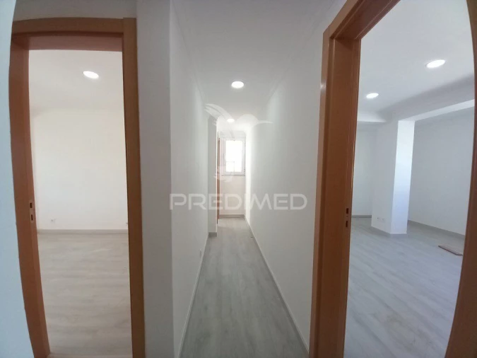 Moradia T6 para Venda em Carcavelos e Parede Foto 20