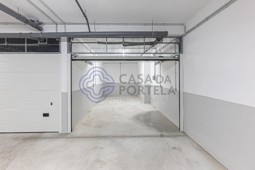 Apartamento T2 para Venda em Santa Maria de Lamas Foto 1