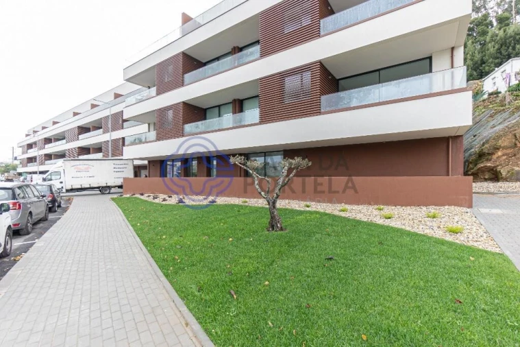 Apartamento T2 para Venda em Santa Maria de Lamas Foto 24