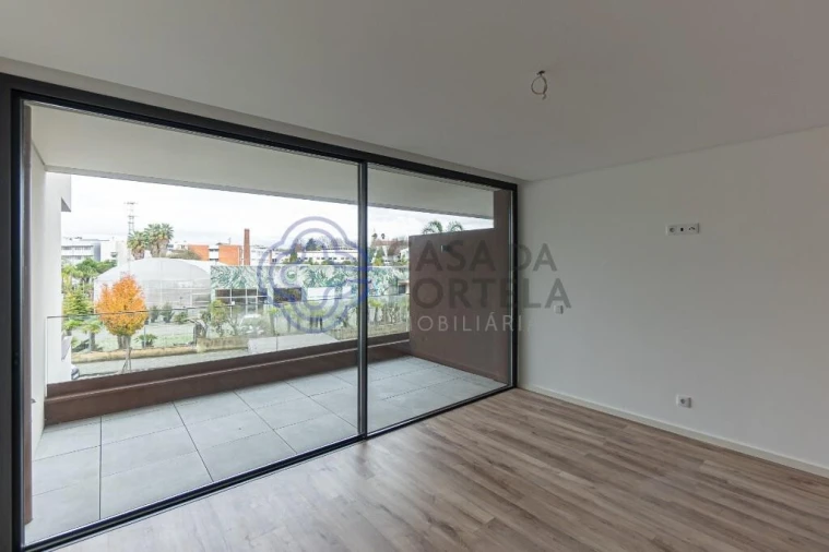 Apartamento T2 para Venda em Santa Maria de Lamas Foto 12