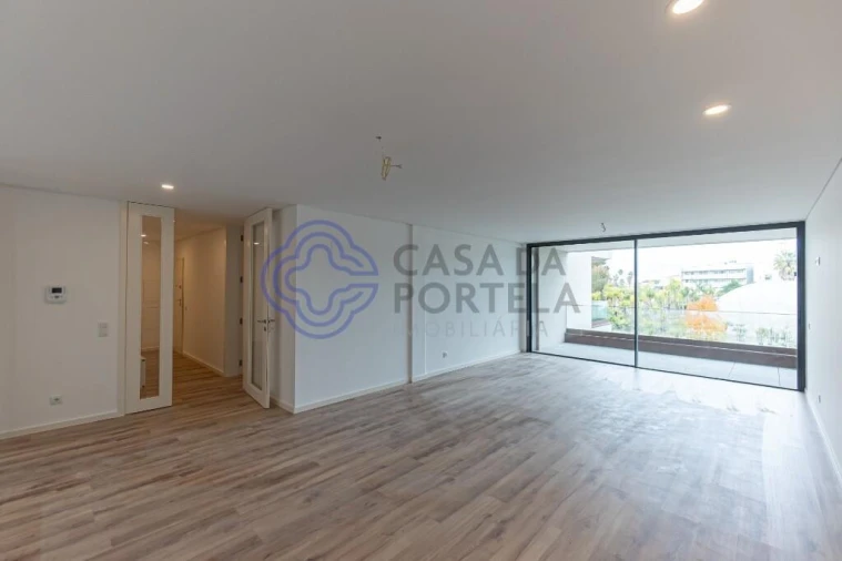 Apartamento T2 para Venda em Santa Maria de Lamas Foto 11