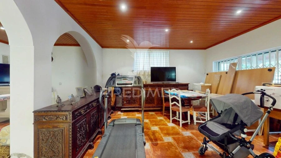 Moradia T4 para Venda em Ramada e Caneças Foto 10