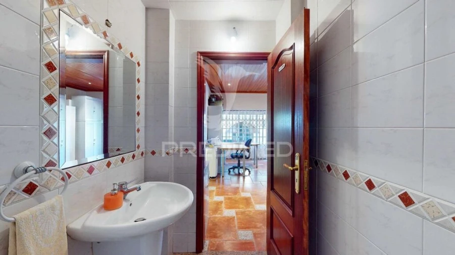 Moradia T4 para Venda em Ramada e Caneças Foto 20