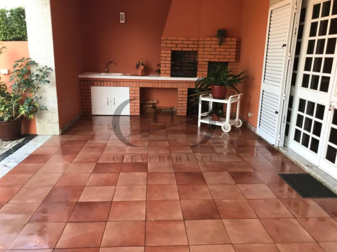 Moradia T5 para Venda em Arcozelo Foto 13