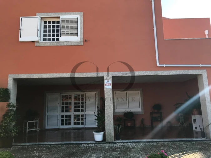 Moradia T5 para Venda em Arcozelo Foto 14