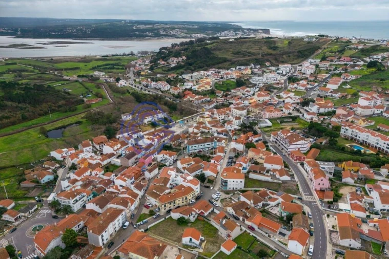 Apartamento T2 para Venda em Foz do Arelho Foto 2