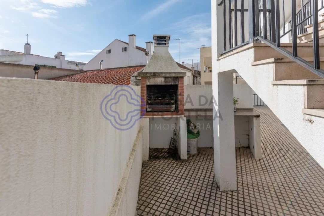 Apartamento T2 para Venda em Foz do Arelho Foto 9