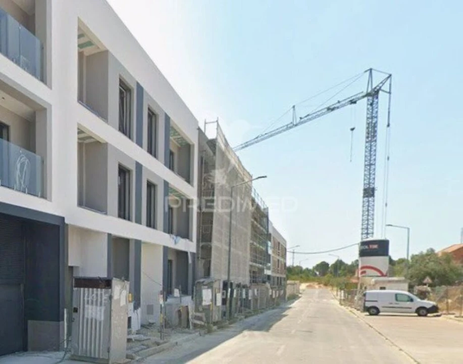 Apartamento T2 para Venda em Corroios Foto 1